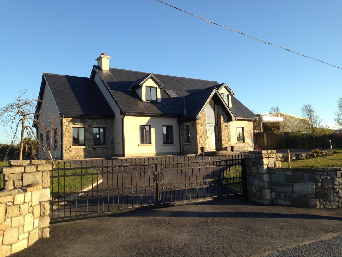 Railway View - Connemara Bed & Breakfast Recess Екстериор снимка